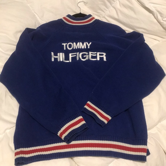 Vintage Tommy Hilfiger Sweater / High Thread Count! - Picture 3 of 4